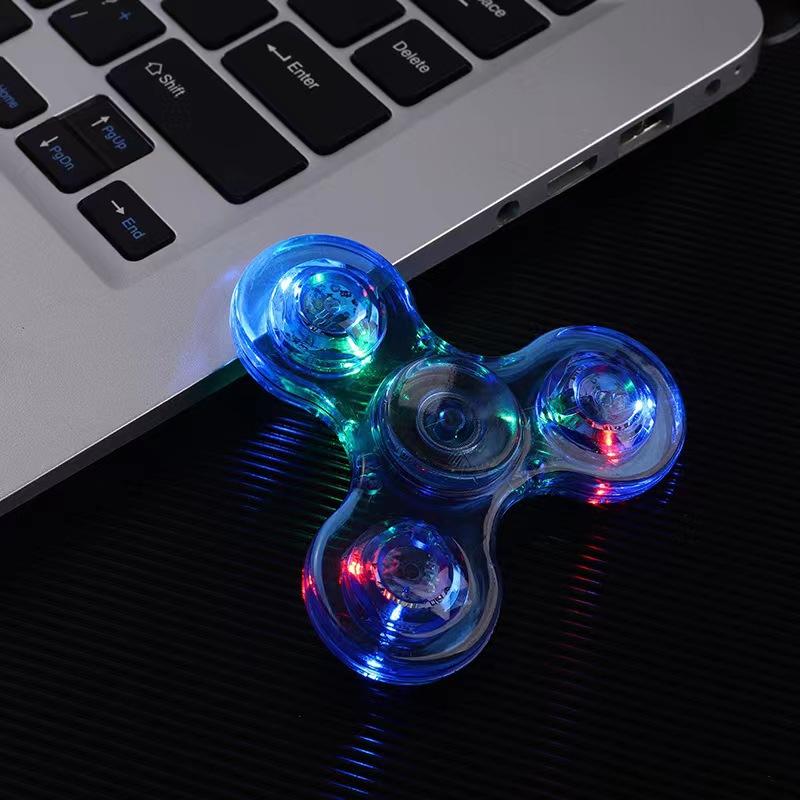 1 PC Fidget Spinner LED Licht Up Fidget Spinner Halloween Goodie Bag Stuffers Glow in The Dark Sensory Toys Hand Spinner blau