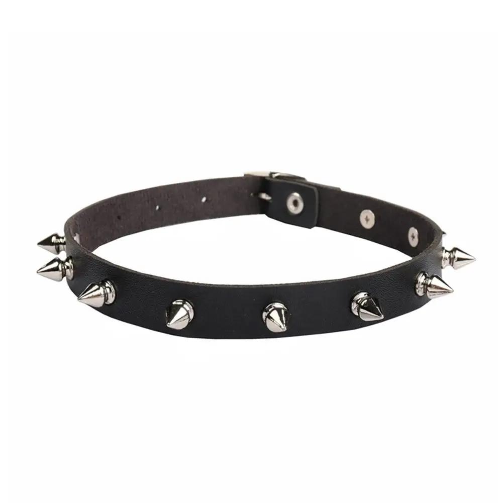 Schwarzer PU-Leder-Choker-Halskette für Damen Herren Cool Punk Gothic Nieten Biker Choker PU-Leder-Halsband Nietenbesetzt Rock-Halskette D4X5 black
