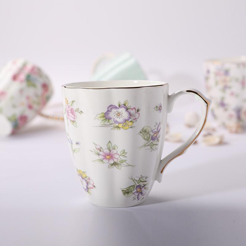 Bone China Kaffeetassen mit Goldrand, Porzellan Teetasse 450ml, Florale Teetassen für Frauen Geburtstags-Weihnachtsgeschenke MengMan