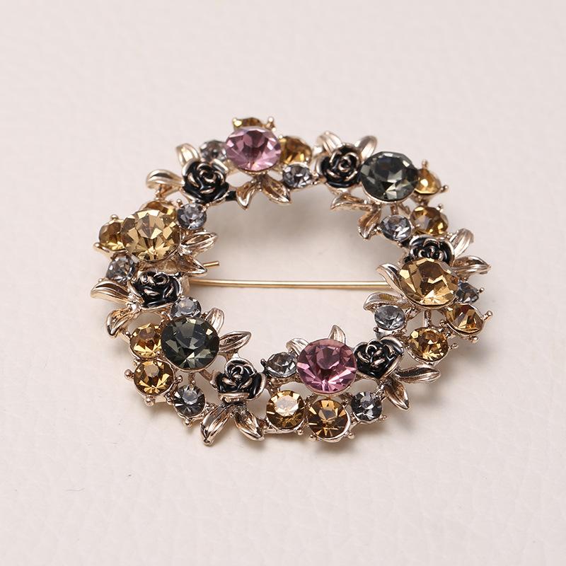 Mode und exquisite Brosche Strass Corsage High-End Anzug Kleid Runde Brosche Schal Schnalle gray