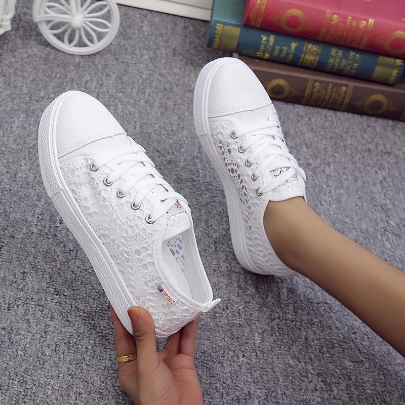 Mode Damen Schuhe 2025 Mode Sommer Casual Weiße Schuhe Ausschnitte Spitze Canvas Hollow Atmungsaktiv Plateau Flache Schuhe Frau Sneaker 35 weiß