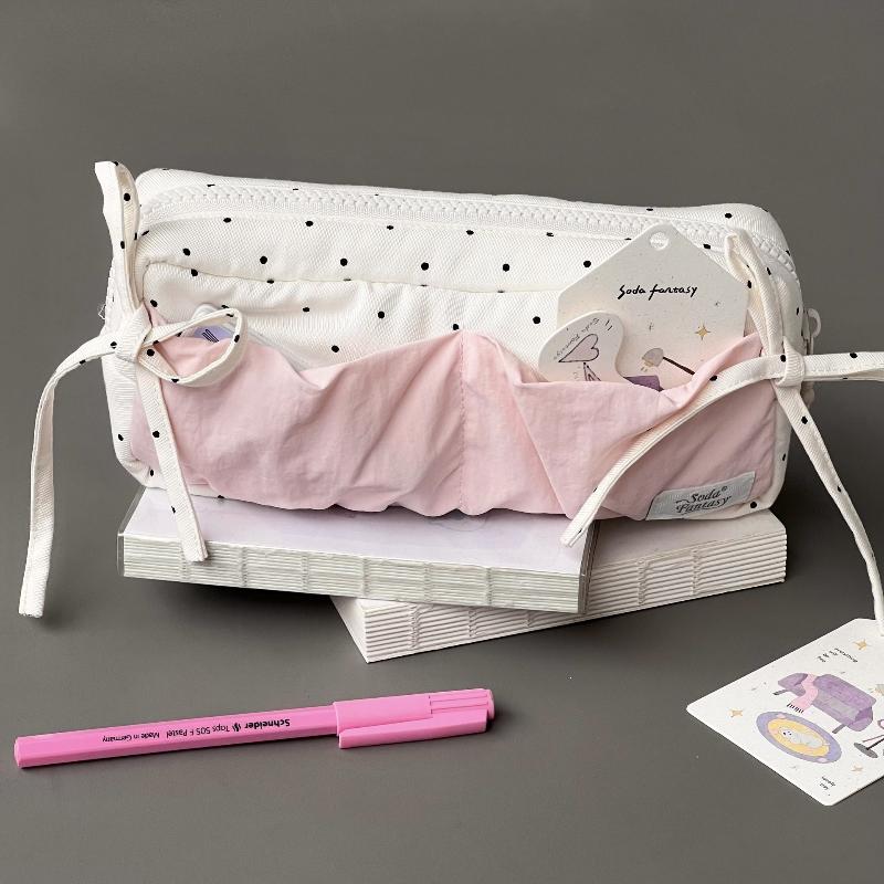 Niedliches gepunktetes Schleifen-Federmäppchen Weiß mit rosa Accessoires Große Kapazität Reißverschluss-Stiftetasche Schüler Schreibwaren Schulsachen A2