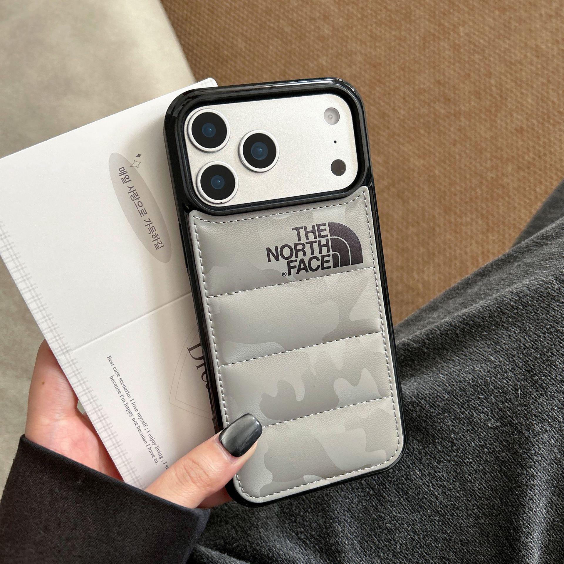 Minimalistische Handyhülle im Graffiti-Stil für iPhone 14 Pro Max, 15 Pro, 16 Pro, 17 Pro Max – stoßfest iPhone 15 silber/Leo-Print