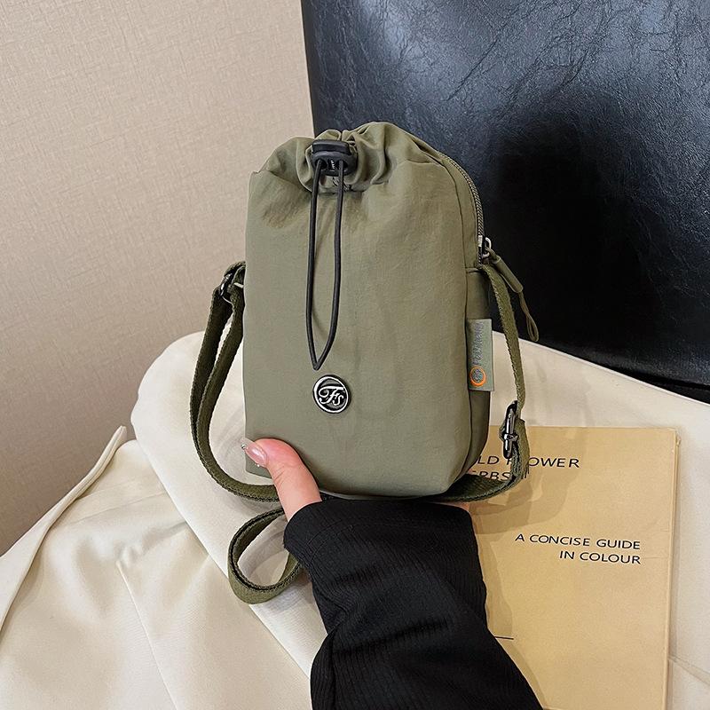 Handytasche Einfache Puff Kleine Umhängetasche für Damen Neue Sommer Mini Kesseltasche Vielseitige Leichte Umhängetasche für Herren