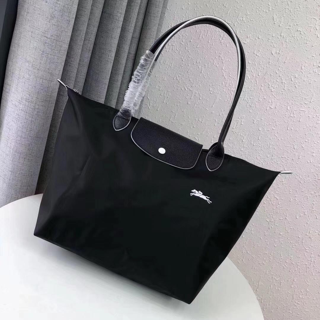 Neue Designer-Tasche Nylon Damen Handtaschen mit Logo Knödel Strandtasche Luxus-Marken-Einkaufstaschen mit Ledergriff Tragetaschen S 28cm schwarz