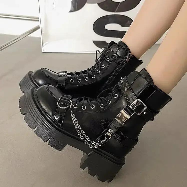 2025 neue Damenstiefel Gothic Damenschuhe Nietenkettendesign Kurze Stiefel Mode Lady Rockstiefel Metalldekor Punk Damenschuhe 39 schwarz