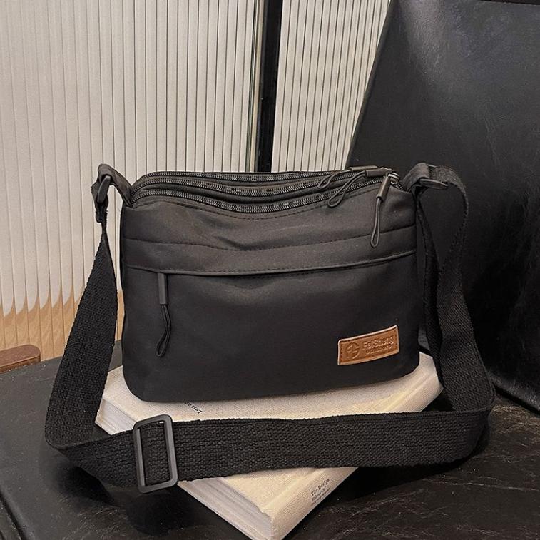 Damen Casual Umhängetaschen Nylongewebe Multi Taschen Kleine Kapazität Hobo Schultertasche Frühling Neueste Mode Messenger Bag