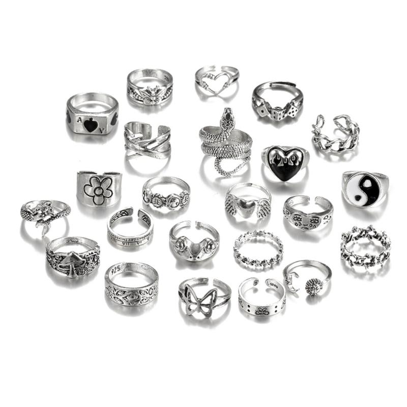 24 Stück Y2K Gothic Ringe Set für Damen und Herren Silber Punk Grunge Vintage Schmuck mit Herz Schlange Blumen Designs 1