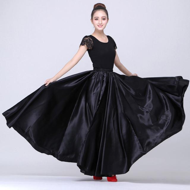 Damen 360-Grad-Satin-Langer Rock Bauchtanz-Langer Rock Tanzübungs-Langer Rock Einfarbiger Tanzrock 90cm One Size schwarz