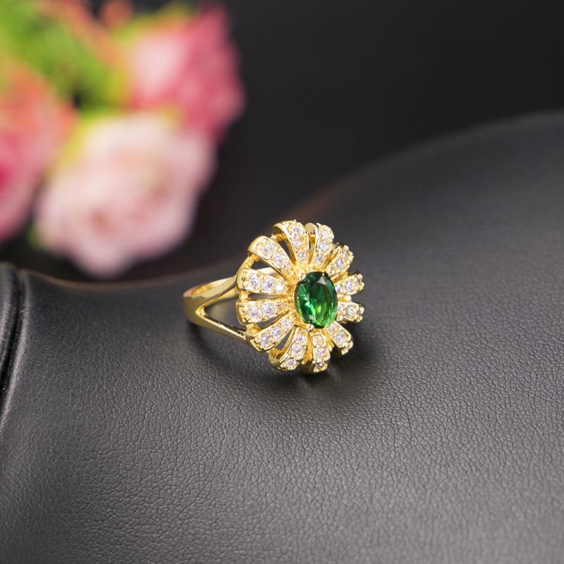 Leichter Luxus Retro Blume Schmuckset 24K Grün Halskette Ohrringe Ring gray