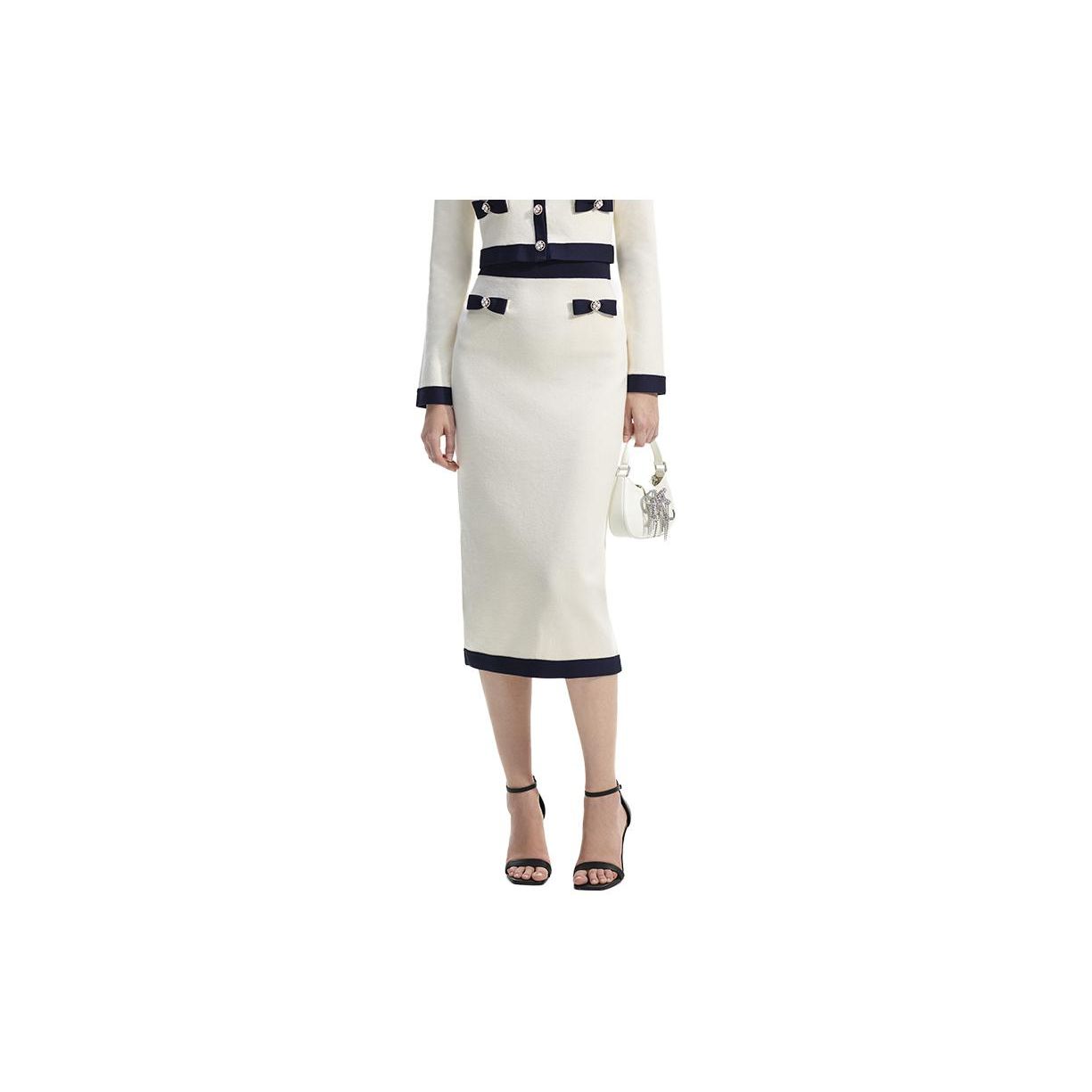 Self-Portrait Einfarbige schmale Passform Bequemes lässiges langes Kleid Damenkleider Elfenbein SWF351M02600 M white