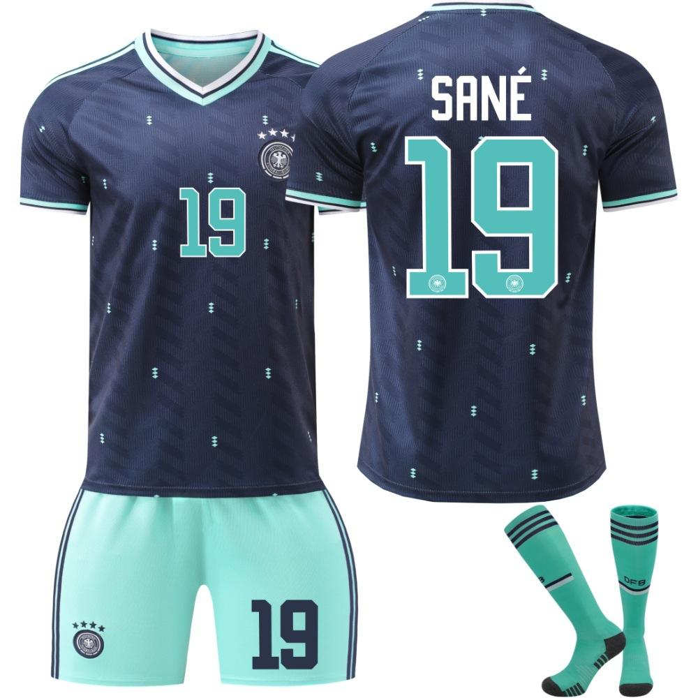 2026 FIFA Fussball-Weltmeisterschaft Deutschland Auswärts #19 SANÉ Sport Trainings-Trikot-Set mit Socken Jugendliche Kinder Erwachsene Benutzerdefinierter Name Fussball-Trikots S