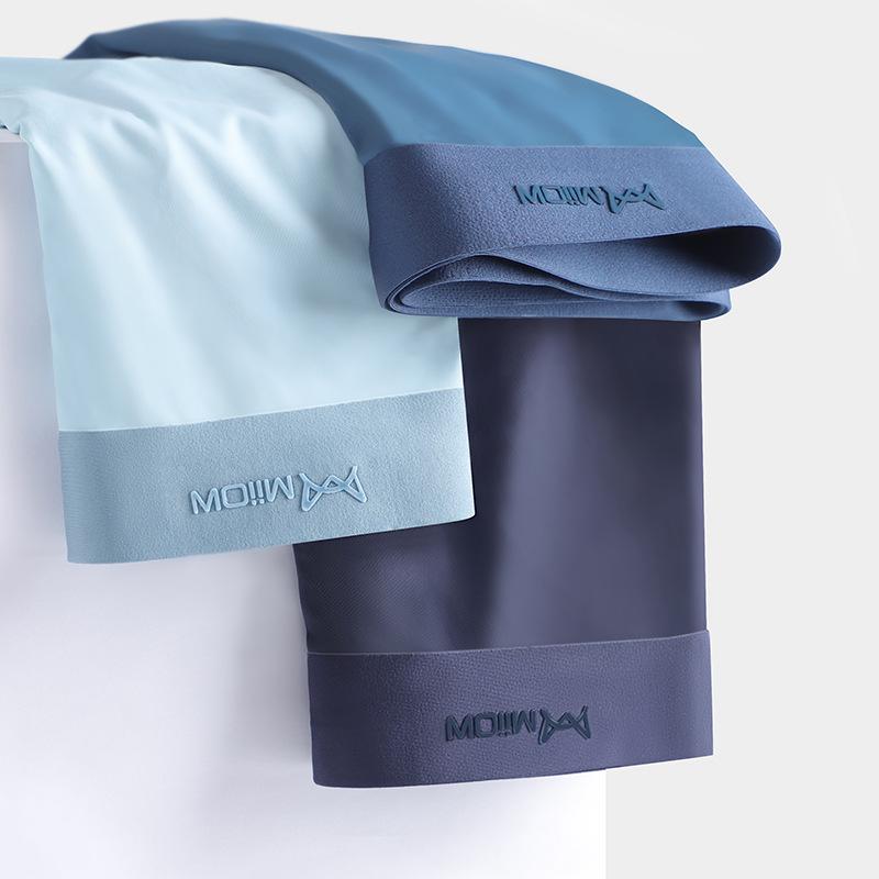 MiiOW 3Pcs Sexy Nahtlose Boxer Männer Unterwäsche Eis Seide Graphene Antibakterielle Boxershorts Unterhosen Höschen Unterwäsche Badehose L-5XL XXL