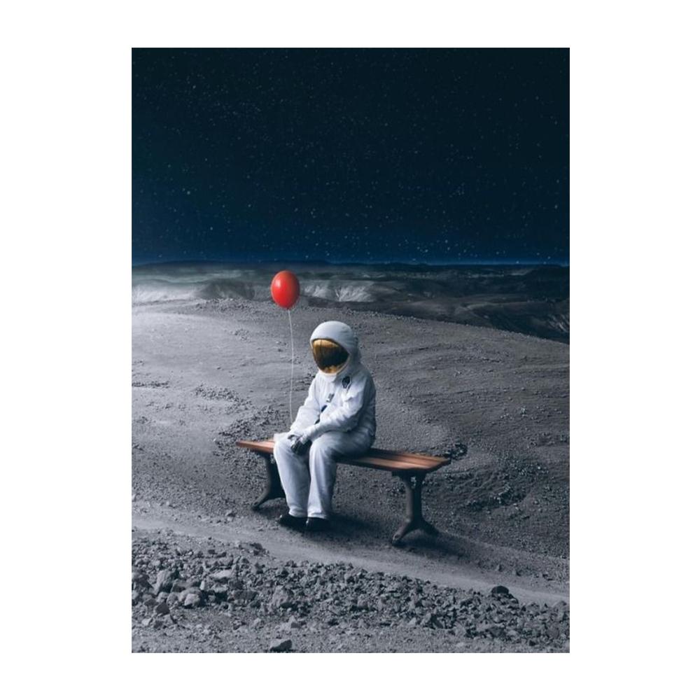 Astronaut trinkt Bier auf dem Mond, während er zusieht, wie die Erde zerstört wird. Moderne Leinwandmalerei, Poster, Drucke, Wohnzimmer, Wandkunst, Bilder, moderne Heimdekoration 20x30cm No Frame orange