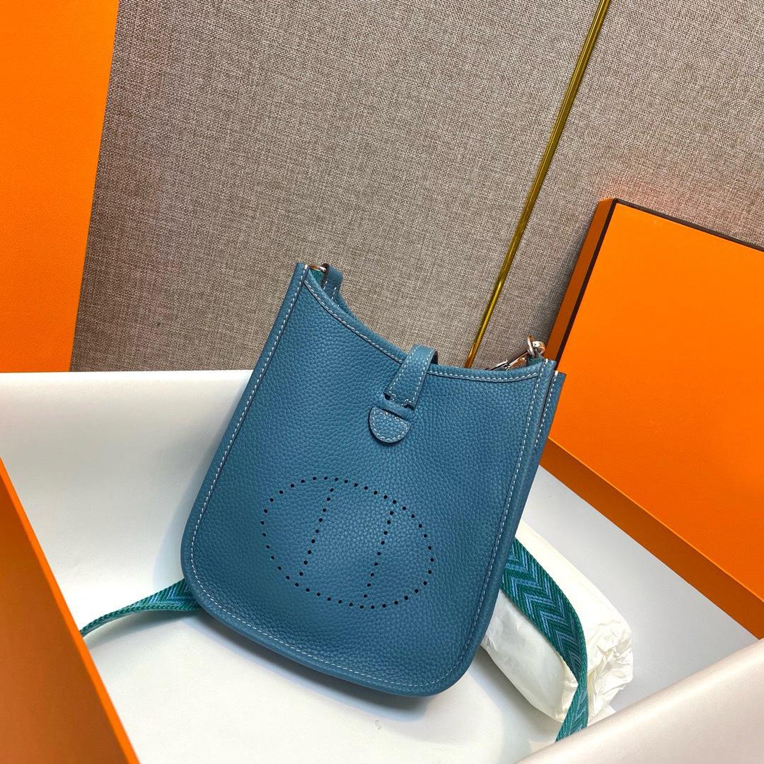Togo-Leder Evelyn Leder Umhängetasche Oberleder Rindsleder Lässige Handytasche Einfach und vielseitig Reines Leder Damen Tasche 32cm denim-blau