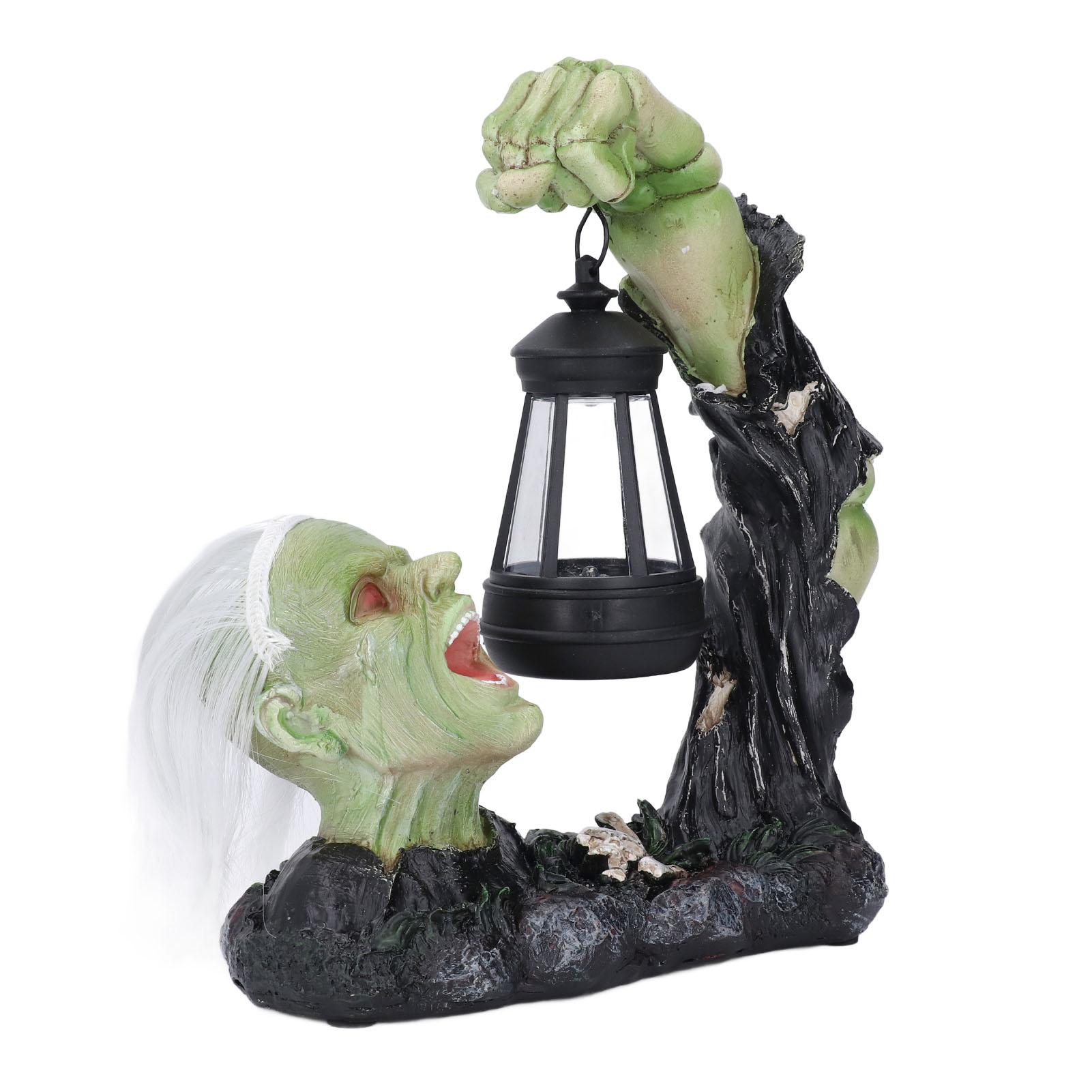 Horror Schädel Statue Laterne Grüne Farbe Harz Solarbetriebene Laterne Gruselige Deko für Hof