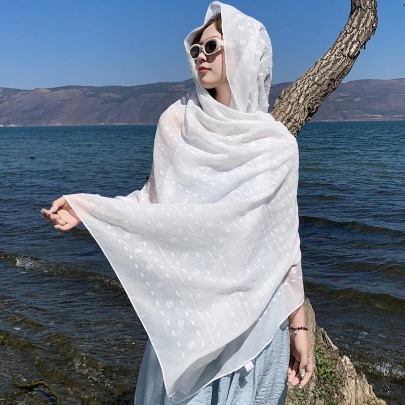 Elegantes Damen Weiß Stickerei Blume Seidenschal Kopftuch Strand Wickeltuch Schal Sonnenschutz Bandana Hijab Damen Schal Pareo Sommer One Size& src=