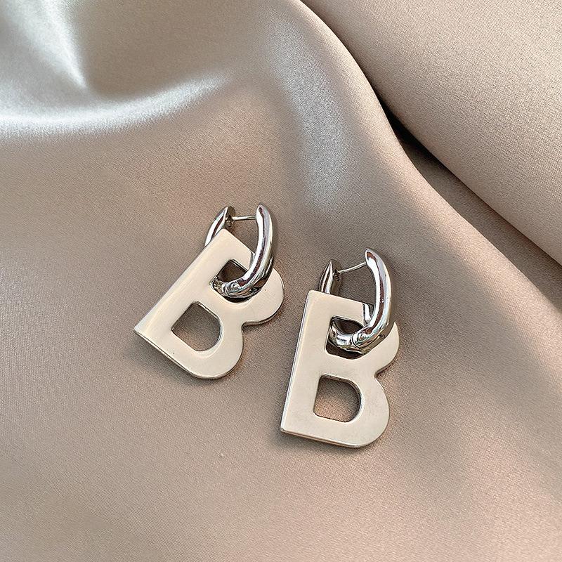Hochwertige Buchstabe B Hängende Ohrringe Für Damen Herren Trendig Elegant Koreanisch Minimalistisch Gold Farbe Statement Ohrringe Schmuck gray