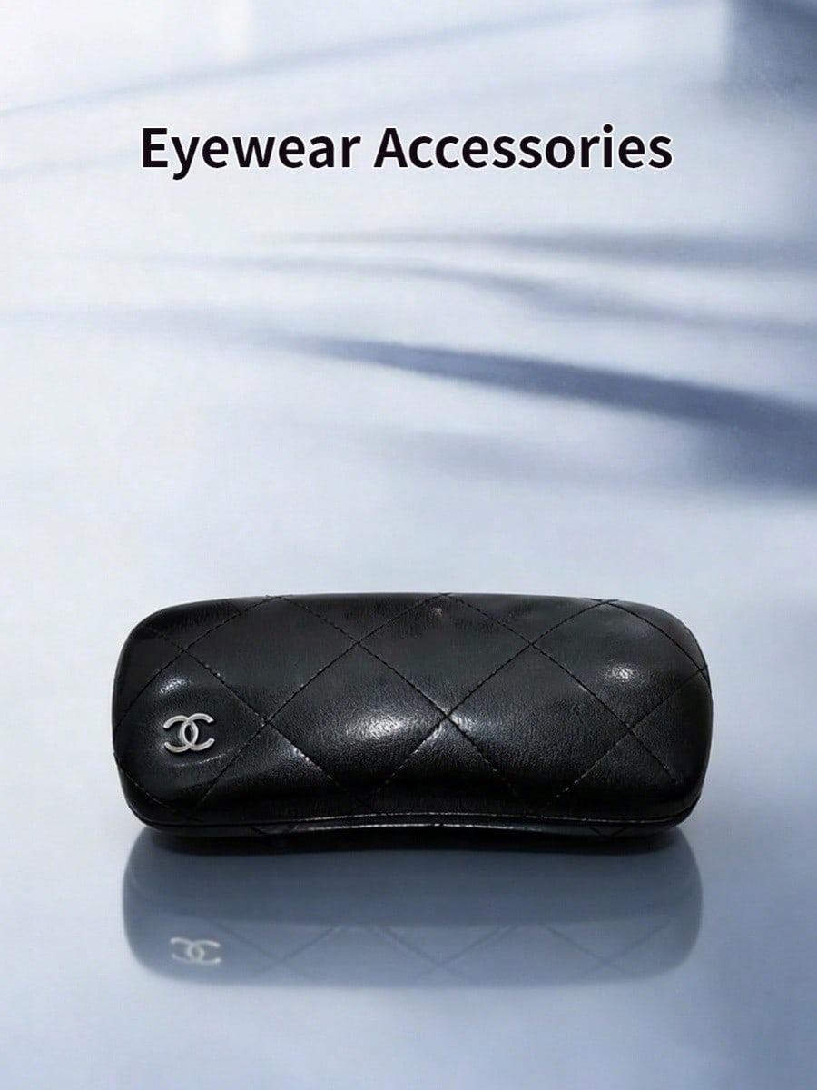 Chanel schwarzes gestepptes Leder Etui für Brillen/Sonnenbrillen schwarz