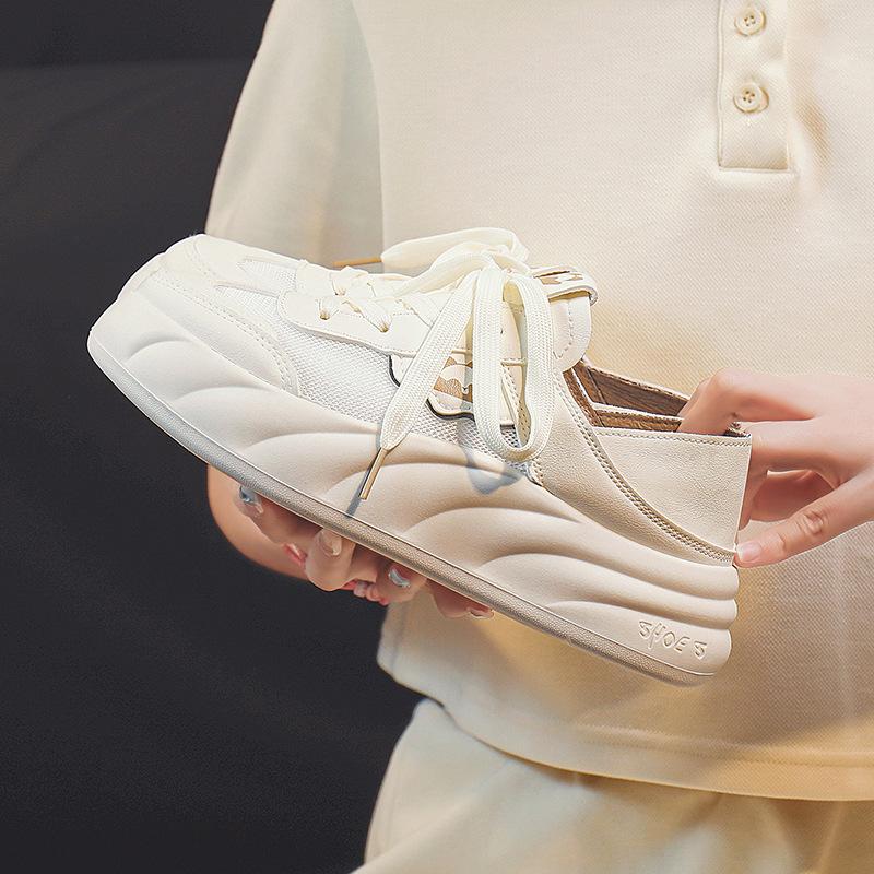 Weiße Schuhe Damen Sommer Mesh-Oberfläche Atmungsaktive Schuhe Damen Schuhe Studenten Freizeitschuhe Lochmuster Flache Pumps 40