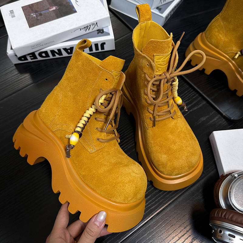 Europäische Martin-Stiefel mit dicker Sohle und Absatz für Damen, 2025 Herbst, neue vielseitige Schnür-Stiefel mit großer Kappe, kleine Biker-Stiefel, kurze Stiefel 38 gelb