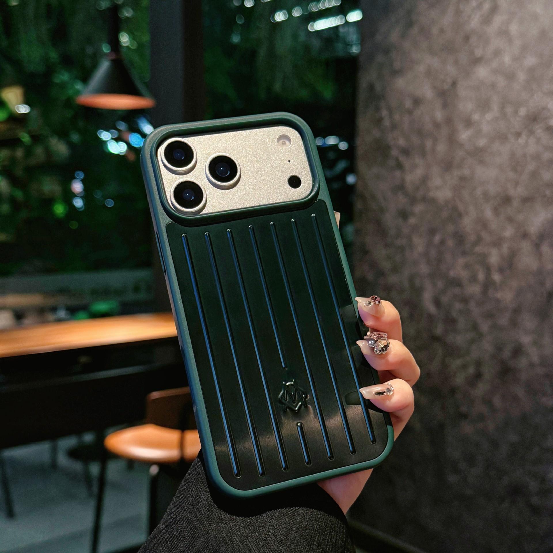 Anwendbar für iPhone17 Handyhülle Rimowa Aluminium-Magnesium-Legierung schlicht und fortschrittlich Apple 16promax Schutzhülle iPhone17Pro grün