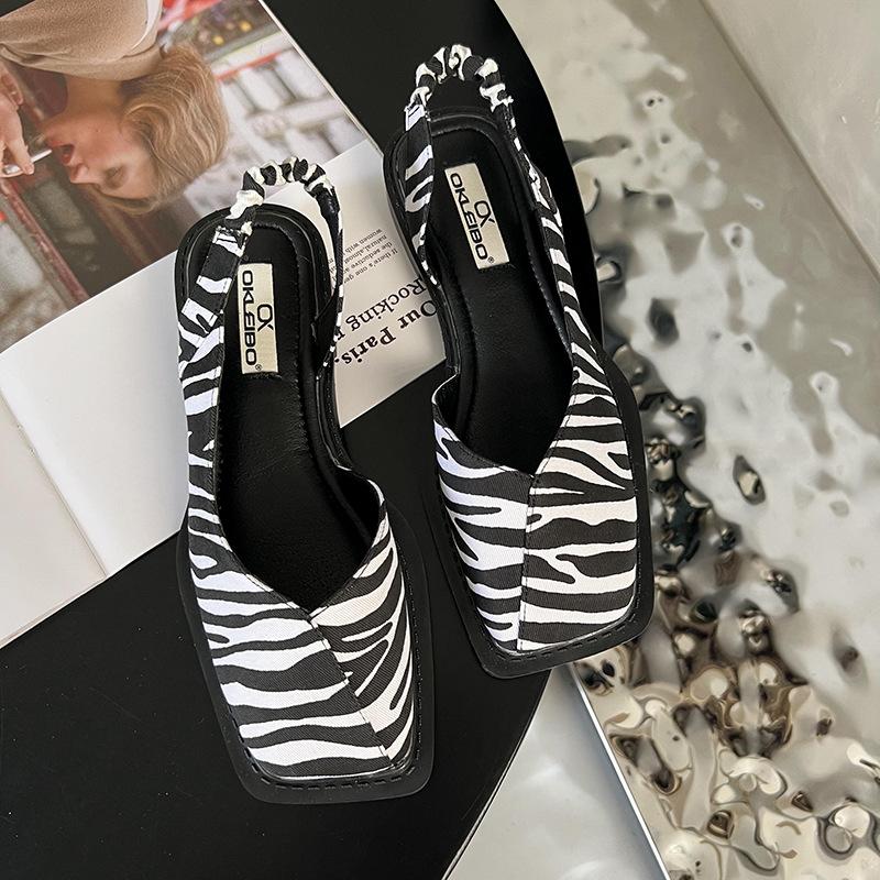 Sommer Elegante Vintage Damenschuhe Lässige flache Schuhe Sandalen mit quadratischer Zehenpartie Einfarbige Sandalen 38 leopard print