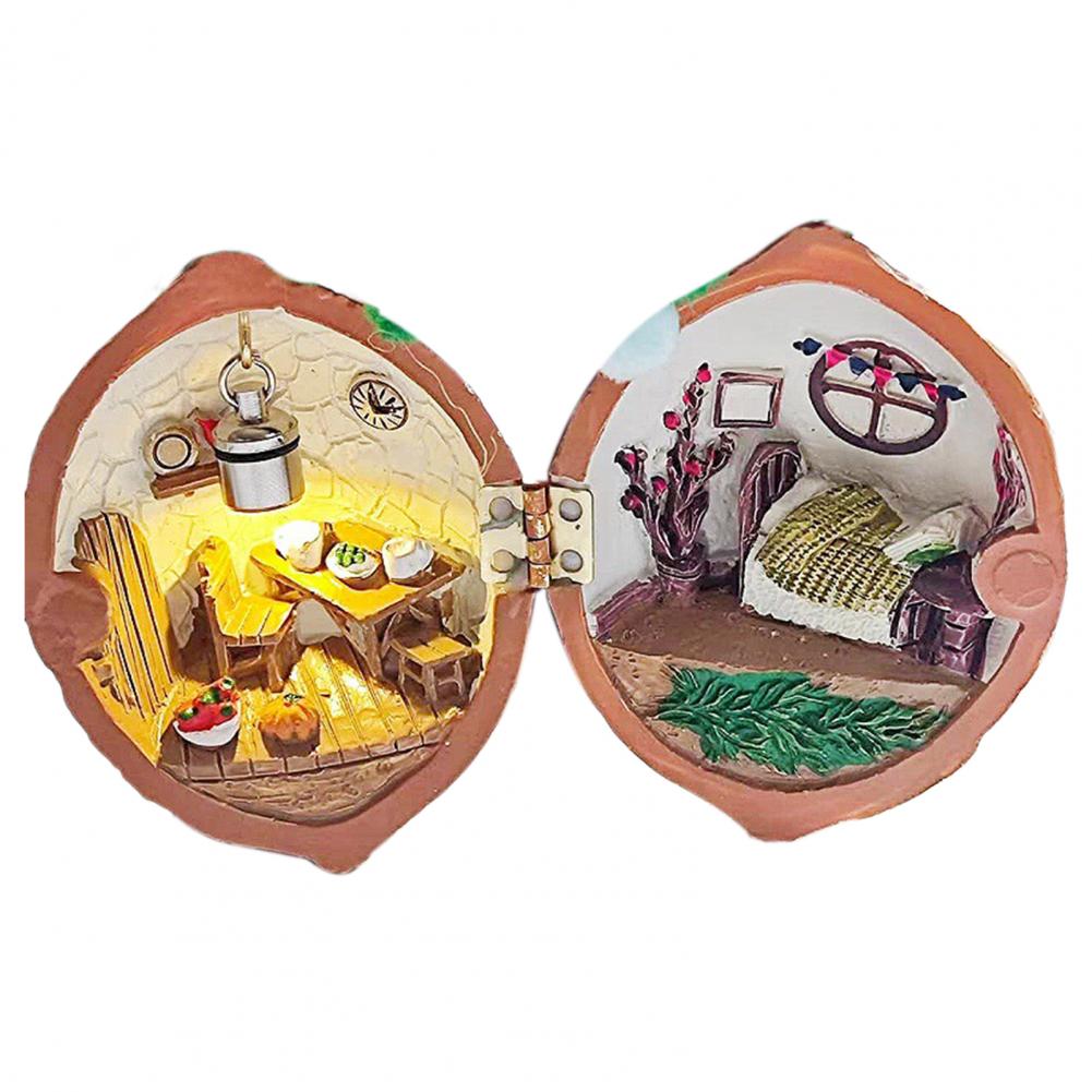 7,5*6,5 cm Walnussschale Dekoration mit Licht Winzige Welt Im Inneren Puppenhaus Miniatur Buchhandlung Bibliothek Ornament Geburtstagsgeschenk