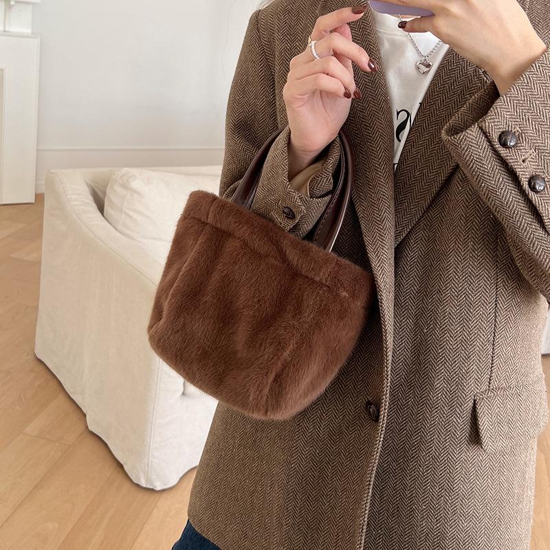 Plüschtasche für Damen mit Fell-Taschen Handtaschen Taschen Koreanische Version Ins Neue Herbst- und Winter Fell-Umhängetaschen black