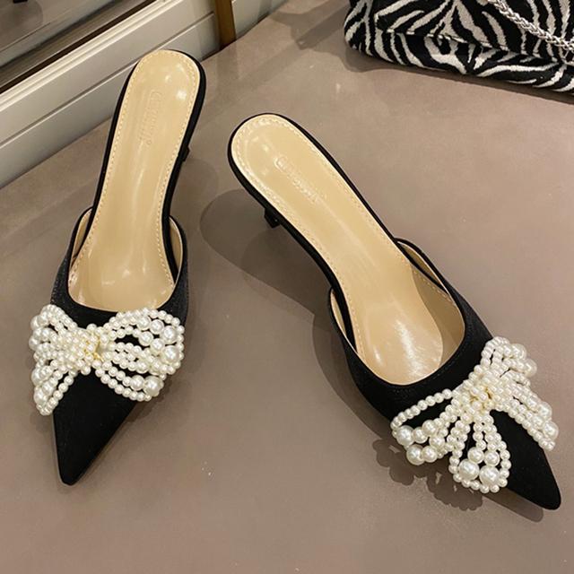 Luxus Damen 7cm High Heels Satin Slides Weiße Perlenschleife Stiletto Hausschuhe Slip On Lady Pantoletten Fetisch Hochzeit Brautschuhe 35 schwarz