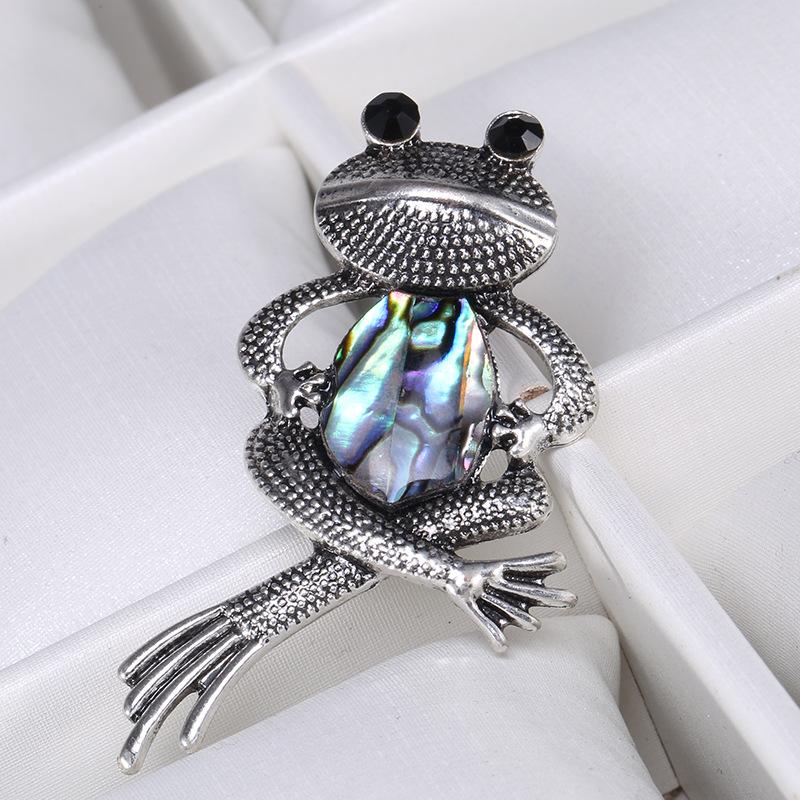 Hochwertige Abalone-Brosche, modisch, exquisiter Retro-Frosch, Unisex-Corsage, wildes Kleidungszubehör gray