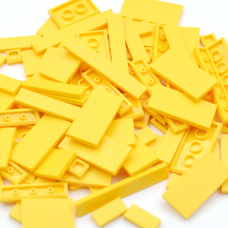 150 STÜCKE DIY Modell Glatte Dünne Bausteine MOC Mehrfarben Spielzeugteile Großfiguren Flache Fliesen Steine Pädagogisches Kinderspielzeug gelb