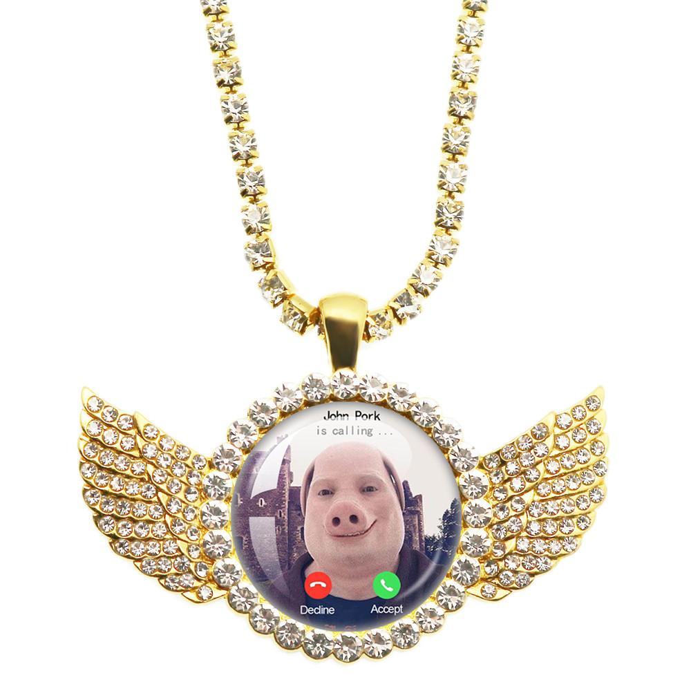 John Pork ruft an Anruf annehmen Telefon Humor Lustig Schweineliebhaber Grafik Der Mond Halskette Engelsflügel Anhänger Halskette Schmuck Geschenk beige