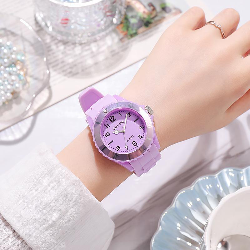 Sport Neue Uhren Wasserdicht Paar Silikon Armbanduhren Student Frau Uhr Candy Multi-farbe Quarz Einzigartige Violett