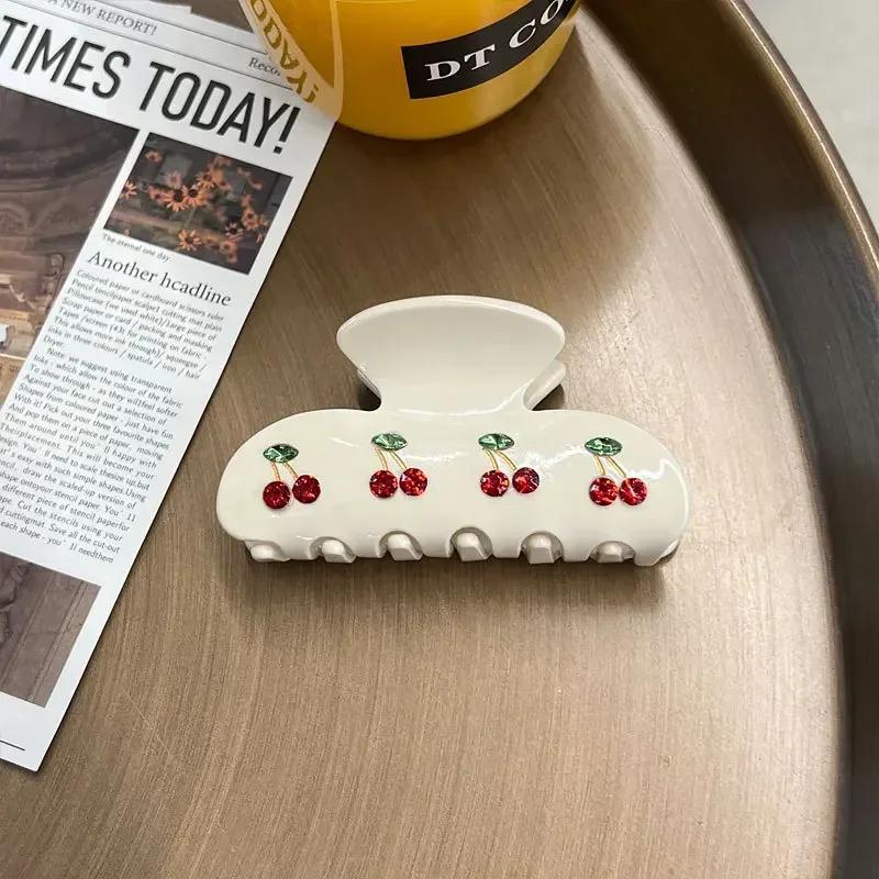 Vintage 8cm Obst Kirsche Kristall Haar Klaue für Frauen Koreanische Elegante Acetat Kralle Clip Beliebte Haar Fänge Haar Zubehör weiß