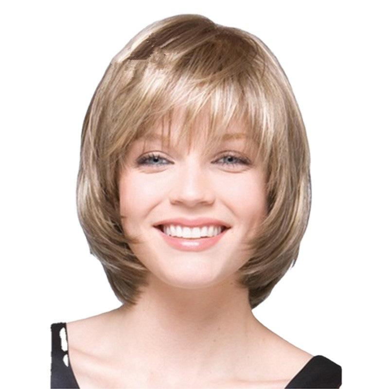 Synthetische Kurze Blonde Perücke für Weiße Frauen Glattes Haar Bob Perücke mit Pony Natürlich Weich Täglich Cosplay Halloween Lolita Party beige