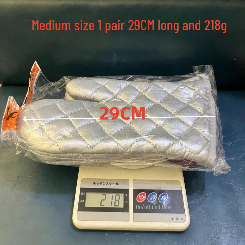 Silberne hitzebeständige Ofen- und Mikrowellenhandschuhe für Küche und Wäsche