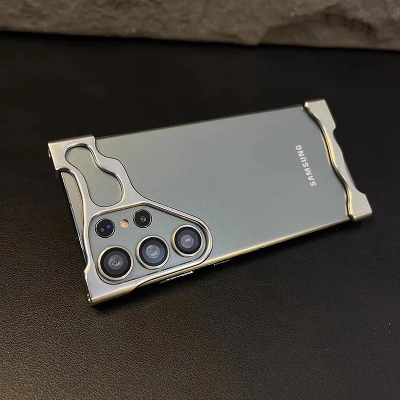 Luxuriöse, unregelmäßige Stoßstangen-Telefonhülle aus Aluminiumlegierung für Samsung Galaxy S25 S24 S23 Ultra Plus, Linsenfolienschutz, stoßfeste Abdeckung aus Bare-Metal For Samsung S23 gold