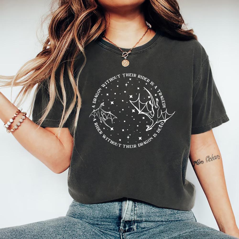 Fourth Wing T-Shirts Basgiath War College Shirt Damen Kurzarm T-Shirts Rundhalsausschnitt Dragon Graphic Tee Buchliebhaber Geschenk S dunkelgrau