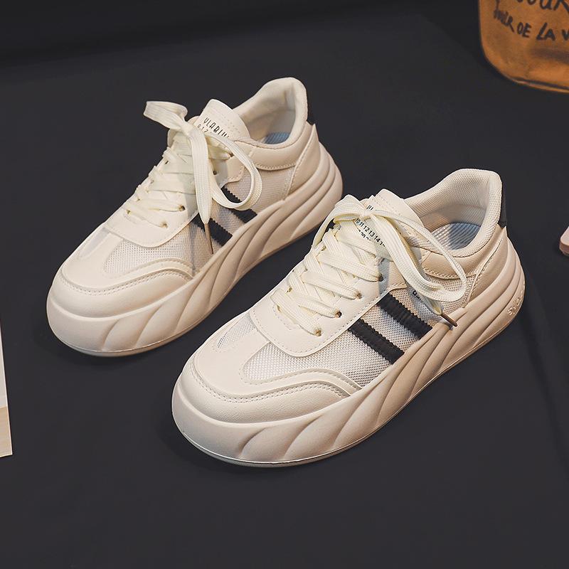 Sommer Neue Atmungsaktive Mesh Weiße Schuhe Erhöhen den Boden Studenten Board Schuhe Lässige Sport Skate Schuhe Damenmode 40