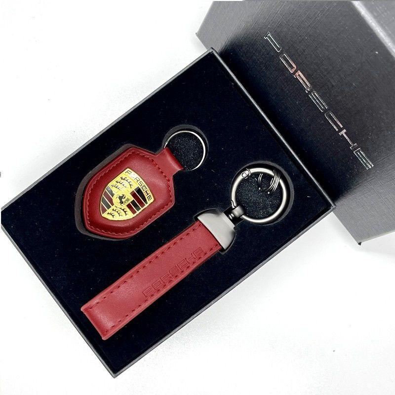 Auto Schlüsselanhänger Halter Schild Leder Schlüsselring Kette Anhänger Geschenke Für Porsche Macan 911 718 Taycan Panamera Cayenne Boxster Cayman wein rot