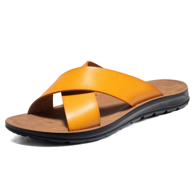 Italienische Lederhausschuhe für Herren 2021 Neue Hotel-Strand-Sommerschuhe Hochwertige Slip-On-Light-Wohnungen Herren-Flip-Flops 43 gelb