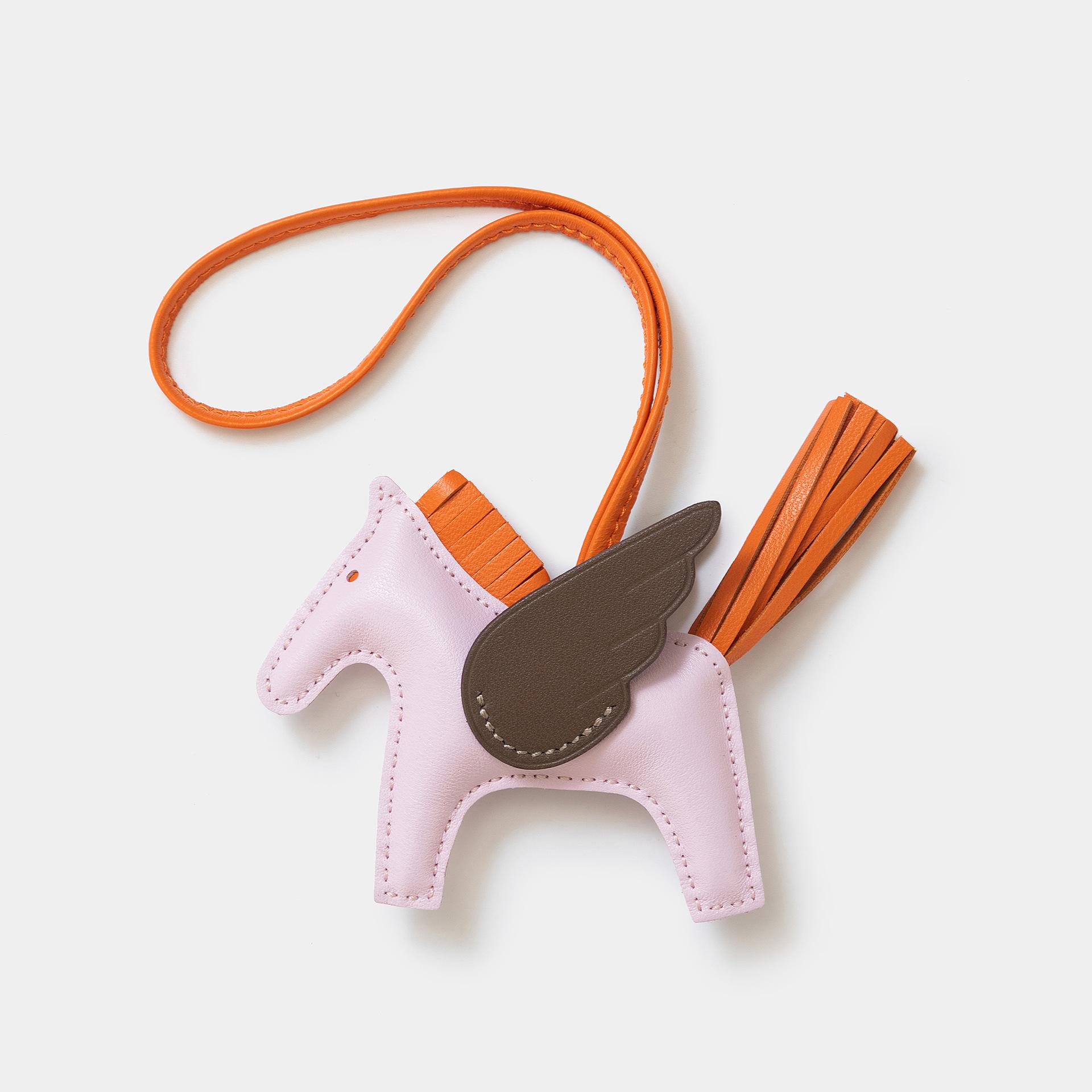Neuer grenzüberschreitender H-Home handgenähter Lammfell Pegasus Tasche Anhänger Echte Leder Handtasche Anhänger Auto Anhänger orange