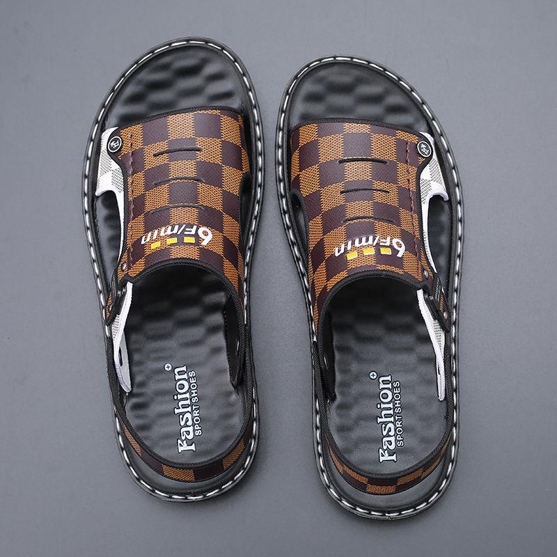 Sandalen Herren Sommer 2020 Rutschfeste Strandschuhe Herren Casual Dual-Use Trage Sandalen und Hausschuhe Koreanische Sommerwelle 38