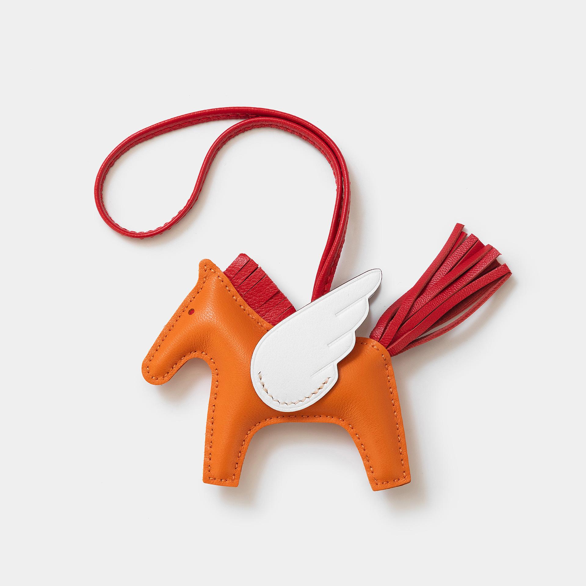 Neuer grenzüberschreitender H-Home handgenähter Lammfell Pegasus Tasche Anhänger Echte Leder Handtasche Anhänger Auto Anhänger red