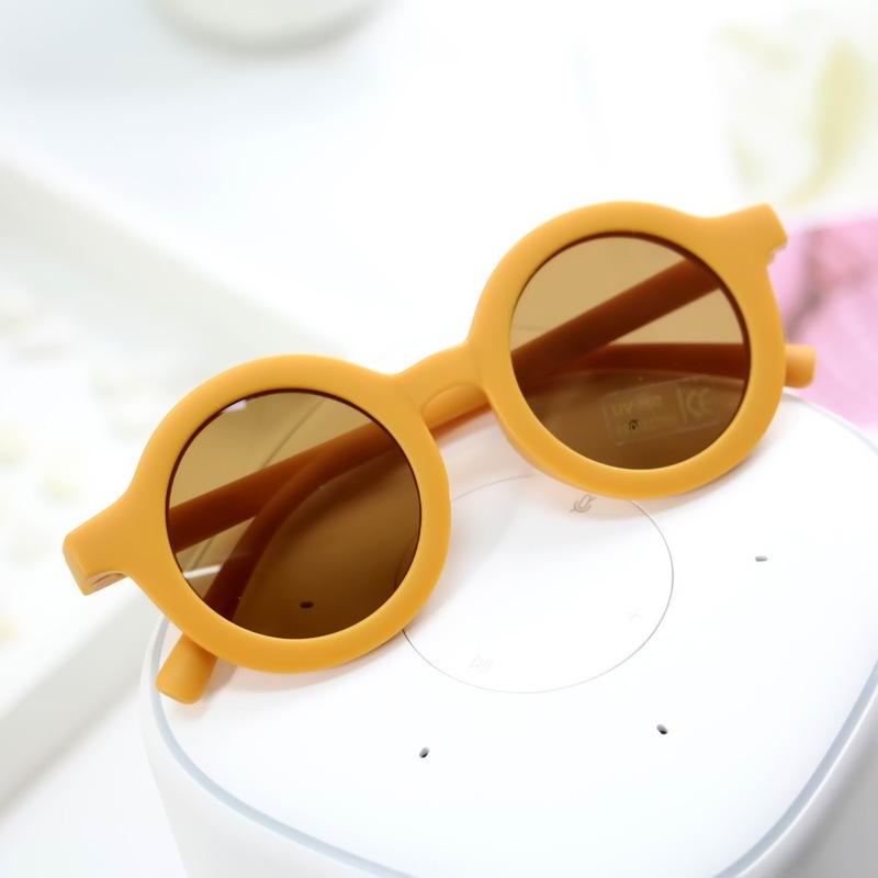 Neue Mode Kinder Sonnenbrille Kleinkind Retro Einfarbig Ultraviolett-beständig Runde Komfort Brille Brillen für Kinder gelb