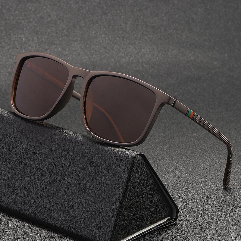Modische polarisierte Sonnenbrille für Männer, ultraleichte Sonnenbrille für Frauen, Trend-Outdoor-Urlaubsspiegel, Luxus-Markendesign, UV400 hellbraun