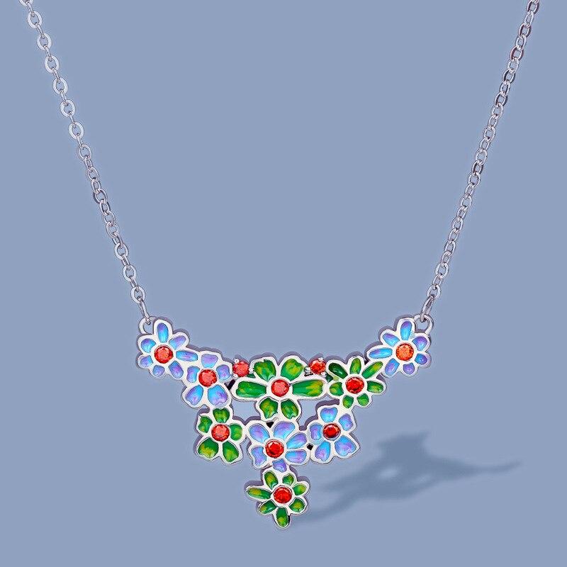 Exquisite Damen-Schlüsselbeinkette mit blauem, grünem Blumen-Anhänger, kleine, frische und vielseitige Damen-Pullover-Kette für Damen für Schmuck bunt