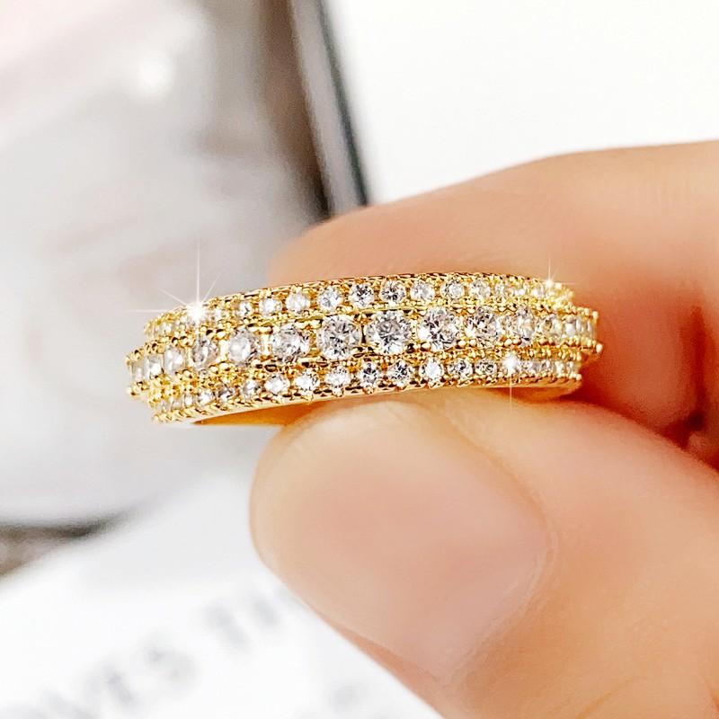 Huitan Hochwertige Verlobungsringe für Liebende Funkelnde Zirkonia Ewigkeitsversprechen Ringe Bling Bling Damen Klassischer Schmuck 12 beige