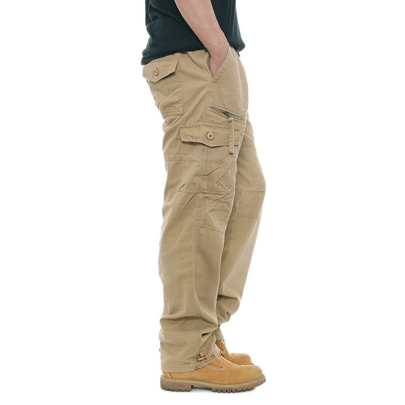 Baumwoll-Overall mit mehreren Taschen für Herren, Freizeithose mit elastischem Bund in großen Größen. Lockere Arbeitshosen für Männer mittleren und höheren Alters. XL khaki